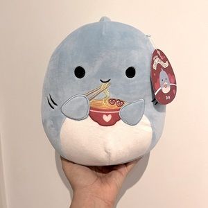 8” Valentine’s Day Rey the Shark - Squishmallows